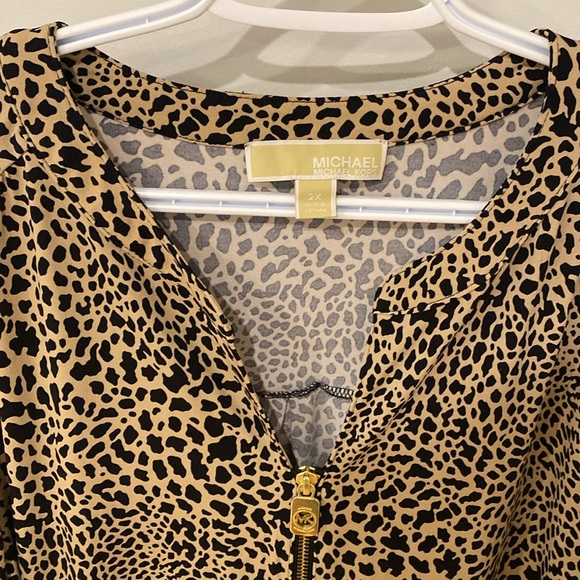 Michael Kors Women’s patterned blouse - Picture 2 of 5